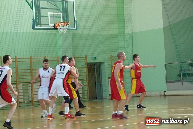 Zdjęcie w galerii na portalu naszraciborz.pl: Koszyk&oacute;wka. W amatorce będzie się jeszcze sporo działo wiadomości z regionu