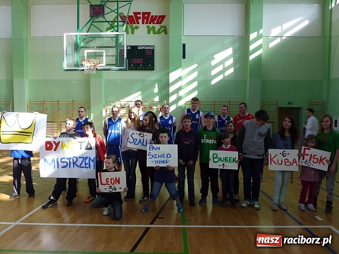 Zdjęcie w galerii na portalu naszraciborz.pl: Koszyk&oacute;wka. W amatorce będzie się jeszcze sporo działo wiadomości z regionu