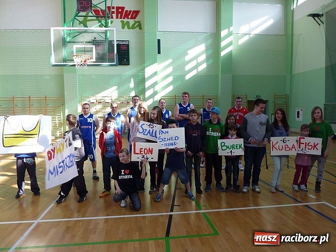 Zdjęcie w galerii na portalu naszraciborz.pl: Koszyk&oacute;wka. W amatorce będzie się jeszcze sporo działo wiadomości z regionu