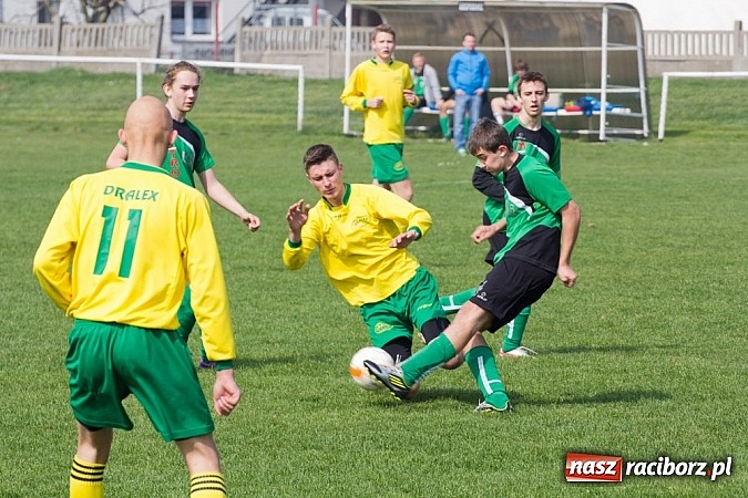 Zdjęcie w galerii na portalu naszraciborz.pl: Samobój pogrzebał szanse Chałupek wiadomości z regionu