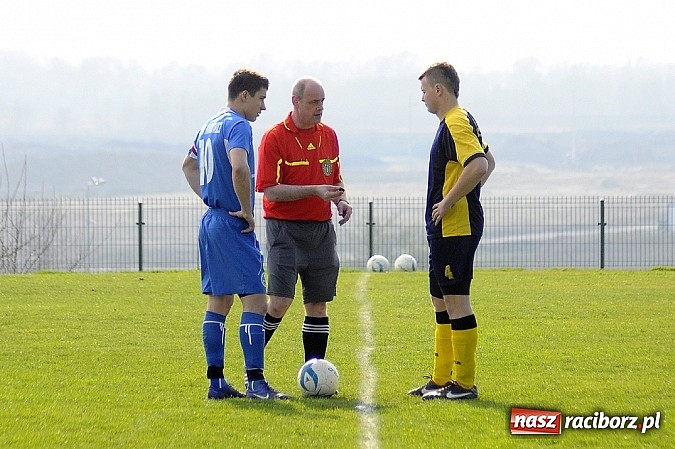 Zdjęcie w galerii na portalu naszraciborz.pl: Zabójcze dwie minuty Krupy, derby dla Brzezia wiadomości z regionu
