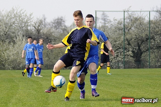 Zdjęcie w galerii na portalu naszraciborz.pl: Zabójcze dwie minuty Krupy, derby dla Brzezia wiadomości z regionu