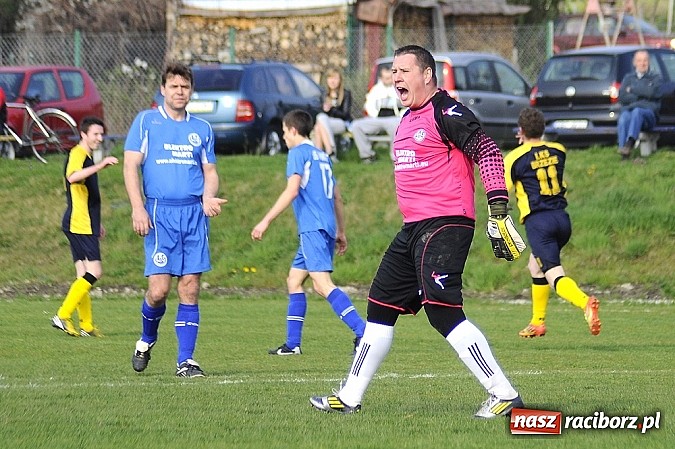 Zdjęcie w galerii na portalu naszraciborz.pl: Zabójcze dwie minuty Krupy, derby dla Brzezia wiadomości z regionu