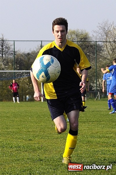 Zdjęcie w galerii na portalu naszraciborz.pl: Zabójcze dwie minuty Krupy, derby dla Brzezia wiadomości z regionu