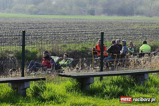 Zdjęcie w galerii na portalu naszraciborz.pl: Zabójcze dwie minuty Krupy, derby dla Brzezia wiadomości z regionu