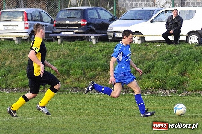 Zdjęcie w galerii na portalu naszraciborz.pl: Zabójcze dwie minuty Krupy, derby dla Brzezia wiadomości z regionu
