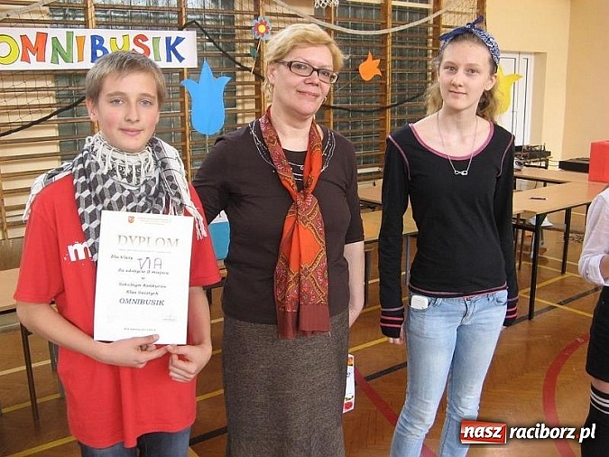 Zdjęcie w galerii na portalu naszraciborz.pl: Omnibusik w SP 15, czyli sprawdzamy naszą wiedzę wiadomości z regionu