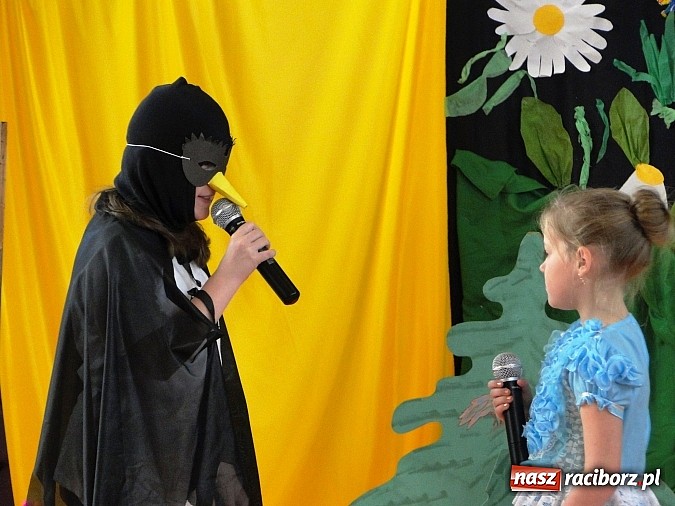 Zdjęcie w galerii na portalu naszraciborz.pl: Tłumy na kiermaszu wielkanocnym w Górkach wiadomości z regionu