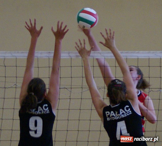 Zdjęcie w galerii na portalu naszraciborz.pl: Trenerzy UKS Krzanowice podsumowali sezon 2008/2009 wiadomości z regionu