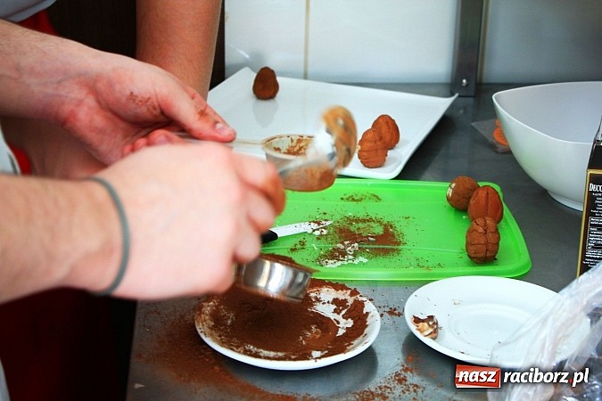 Zdjęcie w galerii na portalu naszraciborz.pl: Wyjątkowa uczta smaków w Hotelu Racibor wiadomości z regionu