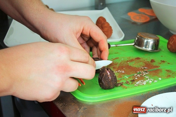 Zdjęcie w galerii na portalu naszraciborz.pl: Wyjątkowa uczta smaków w Hotelu Racibor wiadomości z regionu