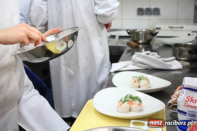 Zdjęcie w galerii na portalu naszraciborz.pl: Wyjątkowa uczta smaków w Hotelu Racibor wiadomości z regionu