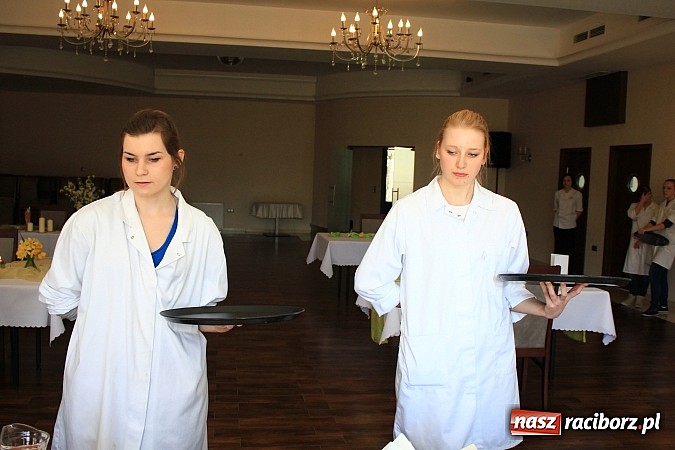 Zdjęcie w galerii na portalu naszraciborz.pl: Wyjątkowa uczta smaków w Hotelu Racibor wiadomości z regionu