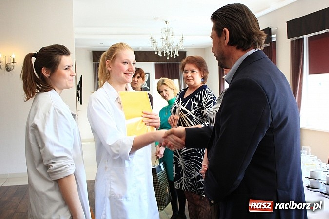 Zdjęcie w galerii na portalu naszraciborz.pl: Wyjątkowa uczta smaków w Hotelu Racibor wiadomości z regionu