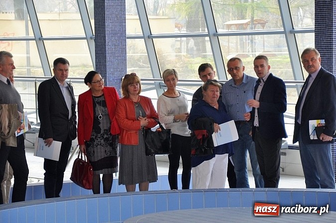 Zdjęcie w galerii na portalu naszraciborz.pl: Kolejne wycieczki odwiedzają aquapark  wiadomości z regionu