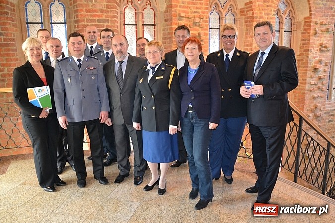 Zdjęcie w galerii na portalu naszraciborz.pl: Twoje bezpieczeństwo - nasza sprawa. Jak bezpiecznie pracować w Holandii? wiadomości z regionu