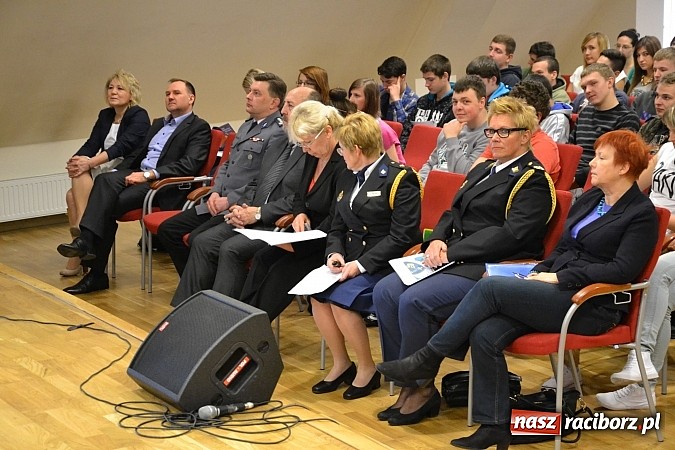 Zdjęcie w galerii na portalu naszraciborz.pl: Twoje bezpieczeństwo - nasza sprawa. Jak bezpiecznie pracować w Holandii? wiadomości z regionu