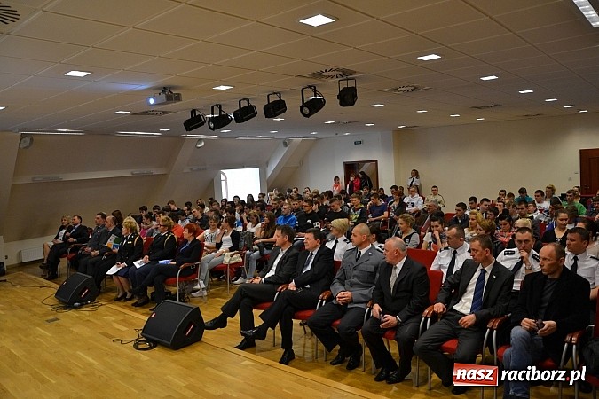 Zdjęcie w galerii na portalu naszraciborz.pl: Twoje bezpieczeństwo - nasza sprawa. Jak bezpiecznie pracować w Holandii? wiadomości z regionu