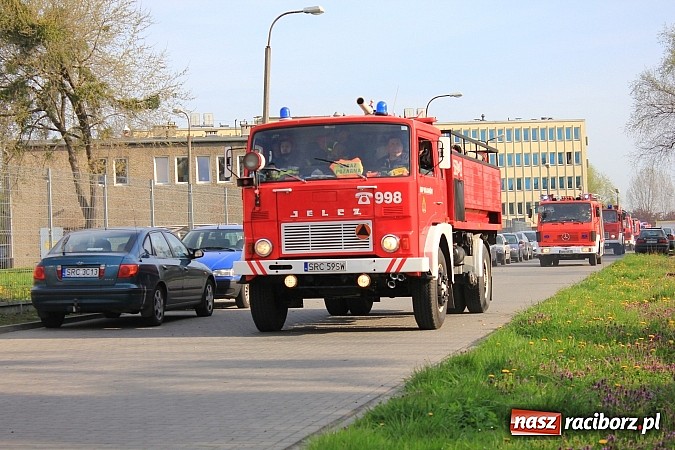 Zdjęcie w galerii na portalu naszraciborz.pl: Alarm w Rafako! Doroczne wielkie ćwiczenia strażaków, tym razem na wydziale W4 wiadomości z regionu