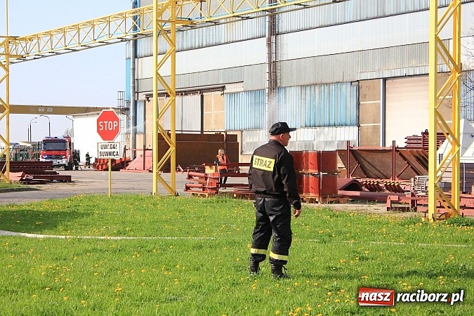 Zdjęcie w galerii na portalu naszraciborz.pl: Alarm w Rafako! Doroczne wielkie ćwiczenia strażaków, tym razem na wydziale W4 wiadomości z regionu