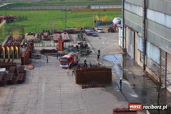 Zdjęcie w galerii na portalu naszraciborz.pl: Alarm w Rafako! Doroczne wielkie ćwiczenia strażaków, tym razem na wydziale W4 wiadomości z regionu