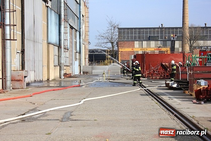Zdjęcie w galerii na portalu naszraciborz.pl: Alarm w Rafako! Doroczne wielkie ćwiczenia strażaków, tym razem na wydziale W4 wiadomości z regionu