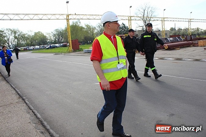 Zdjęcie w galerii na portalu naszraciborz.pl: Alarm w Rafako! Doroczne wielkie ćwiczenia strażaków, tym razem na wydziale W4 wiadomości z regionu