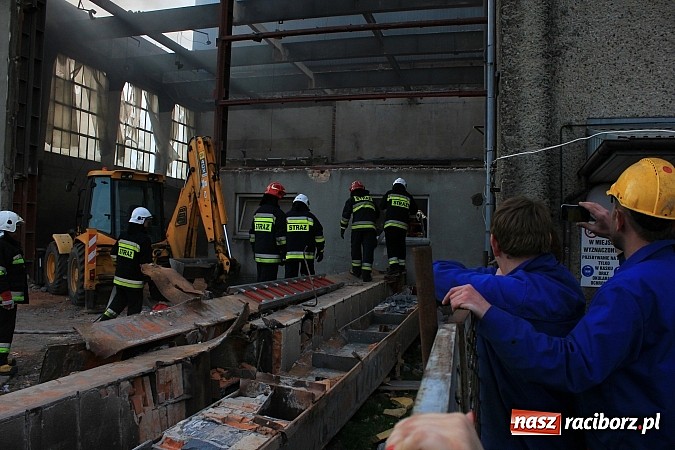 Zdjęcie w galerii na portalu naszraciborz.pl: Alarm w Rafako! Doroczne wielkie ćwiczenia strażaków, tym razem na wydziale W4 wiadomości z regionu