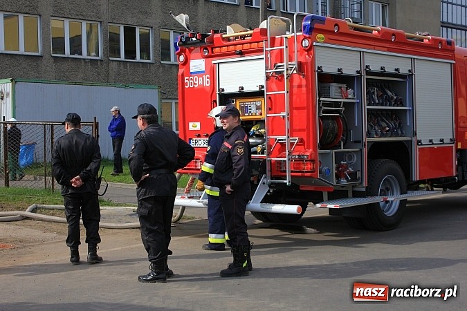 Zdjęcie w galerii na portalu naszraciborz.pl: Alarm w Rafako! Doroczne wielkie ćwiczenia strażaków, tym razem na wydziale W4 wiadomości z regionu