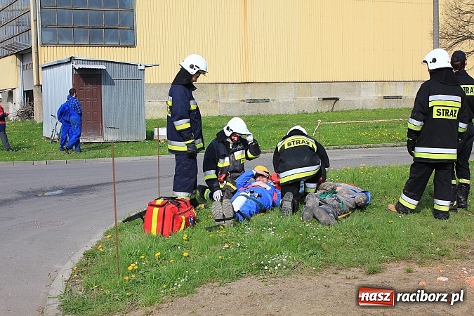 Zdjęcie w galerii na portalu naszraciborz.pl: Alarm w Rafako! Doroczne wielkie ćwiczenia strażaków, tym razem na wydziale W4 wiadomości z regionu