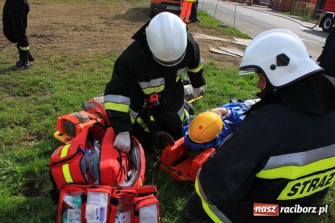 Zdjęcie w galerii na portalu naszraciborz.pl: Alarm w Rafako! Doroczne wielkie ćwiczenia strażaków, tym razem na wydziale W4 wiadomości z regionu