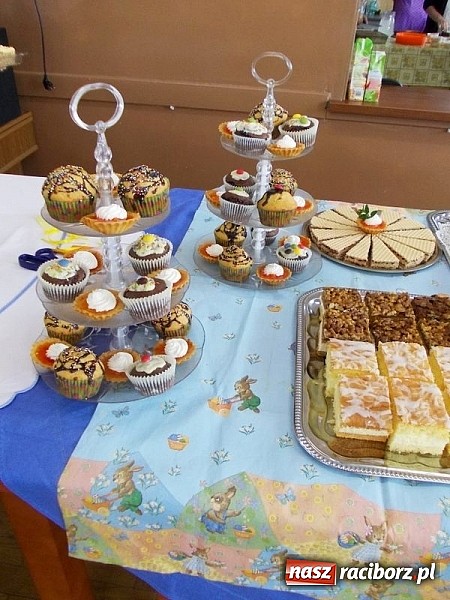 Zdjęcie w galerii na portalu naszraciborz.pl: Wielkanocne przysmaki na stołach w Rudzie Kozielskiej wiadomości z regionu