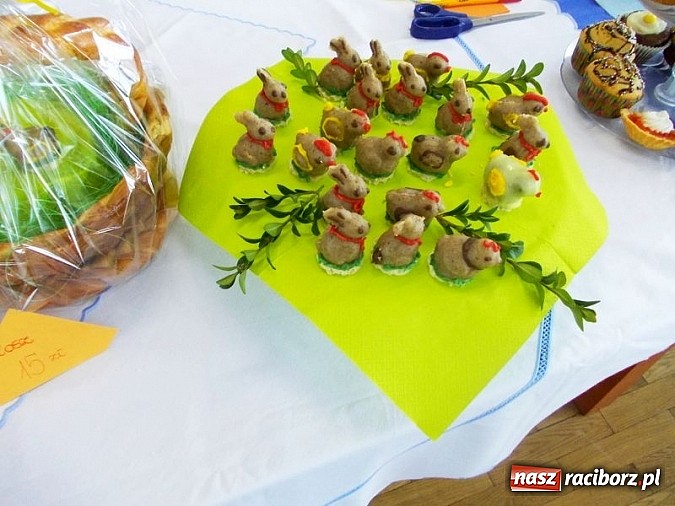 Zdjęcie w galerii na portalu naszraciborz.pl: Wielkanocne przysmaki na stołach w Rudzie Kozielskiej wiadomości z regionu