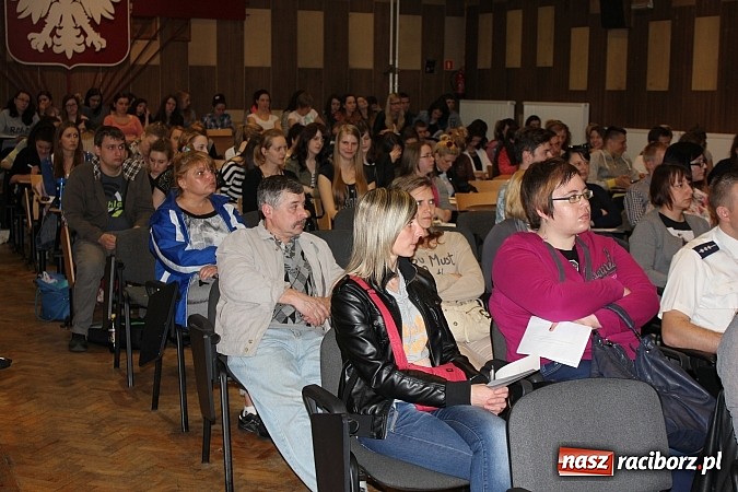 Zdjęcie w galerii na portalu naszraciborz.pl: O pracy w Holandii w murach PWSZ wiadomości z regionu