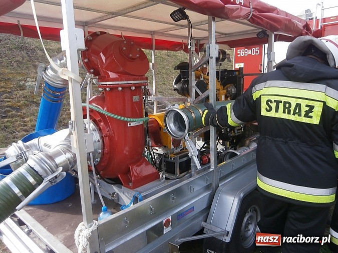 Zdjęcie w galerii na portalu naszraciborz.pl: Strażacy z coraz lepszym sprzętem wiadomości z regionu