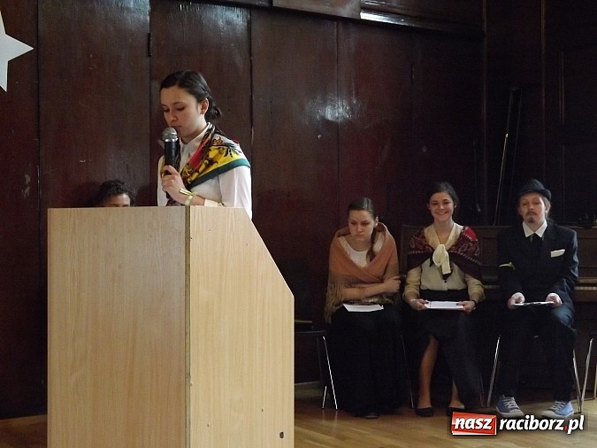 Zdjęcie w galerii na portalu naszraciborz.pl: Gimnazjaliści znają angielski na wysokim poziomie wiadomości z regionu