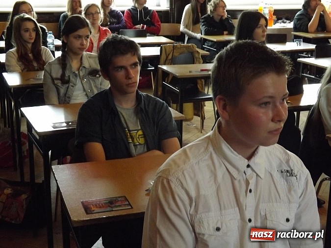 Zdjęcie w galerii na portalu naszraciborz.pl: Gimnazjaliści znają angielski na wysokim poziomie wiadomości z regionu