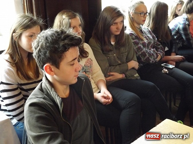 Zdjęcie w galerii na portalu naszraciborz.pl: Gimnazjaliści znają angielski na wysokim poziomie wiadomości z regionu