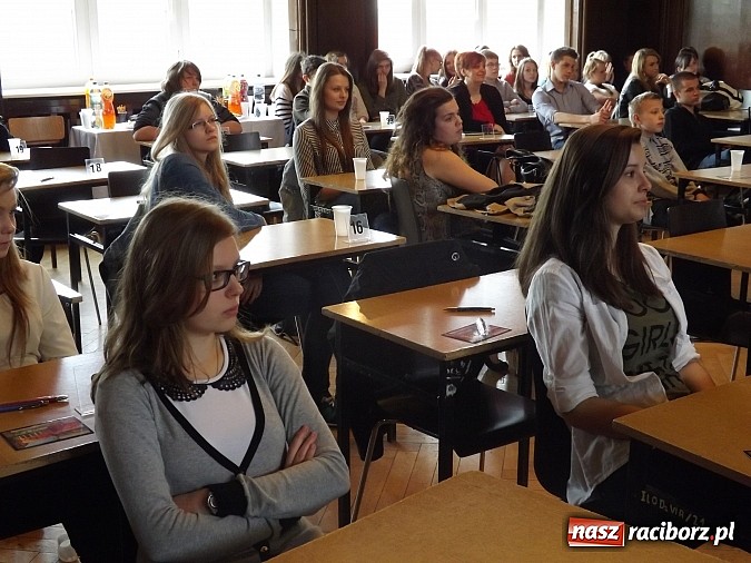 Zdjęcie w galerii na portalu naszraciborz.pl: Gimnazjaliści znają angielski na wysokim poziomie wiadomości z regionu