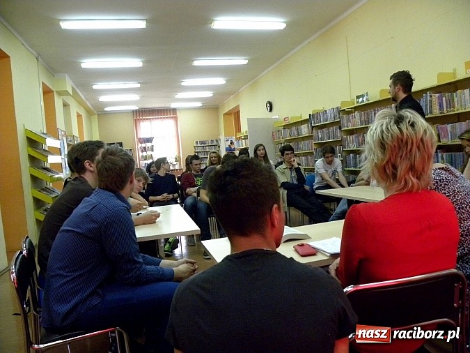 Zdjęcie w galerii na portalu naszraciborz.pl: Facebook powinien być dozwolony od 18 lat  wiadomości z regionu