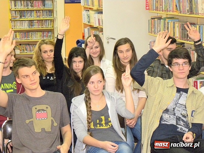 Zdjęcie w galerii na portalu naszraciborz.pl: Facebook powinien być dozwolony od 18 lat  wiadomości z regionu