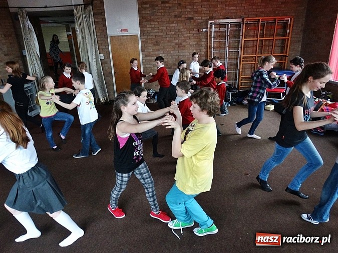 Zdjęcie w galerii na portalu naszraciborz.pl: Wychowankowie MDK na warsztatach w Wrexham  wiadomości z regionu