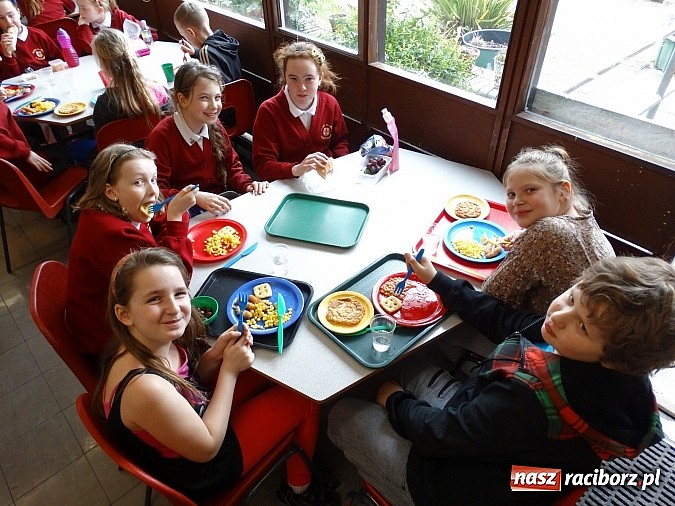 Zdjęcie w galerii na portalu naszraciborz.pl: Wychowankowie MDK na warsztatach w Wrexham  wiadomości z regionu