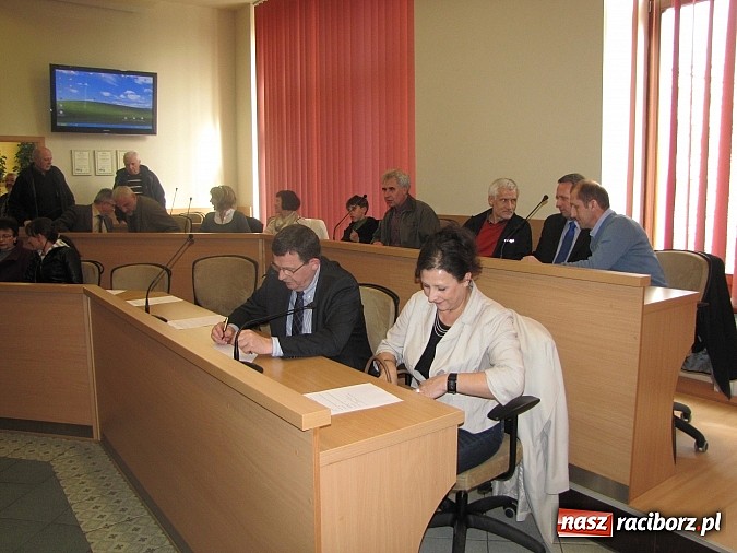 Zdjęcie w galerii na portalu naszraciborz.pl: Nie macie aktualnych map! Burzliwa dyskusja w sprawie drogi Racibórz-Pszczyna  wiadomości z regionu