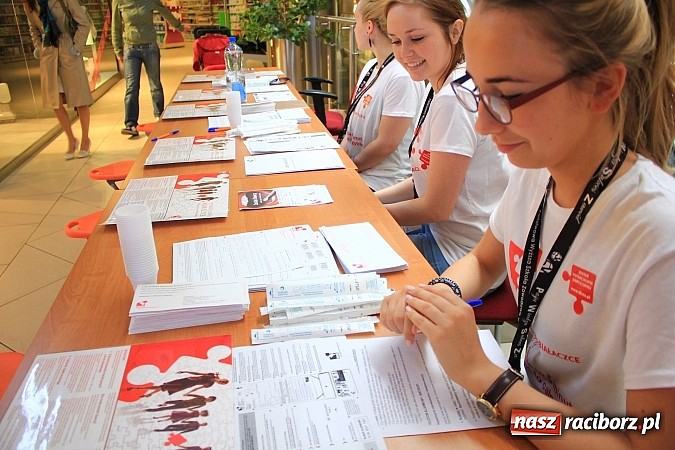 Zdjęcie w galerii na portalu naszraciborz.pl: Sukces pierwszego dnia akcji. Zarejestrowało się 114 potencjalnych dawców szpiku! wiadomości z regionu
