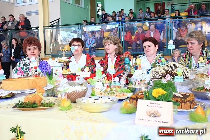 Zdjęcie w galerii na portalu naszraciborz.pl: Wielkanocne specjały na stołach w Kornowacu wiadomości z regionu