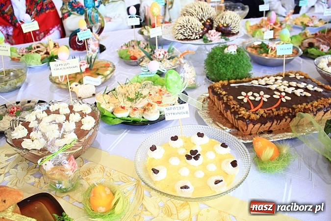 Zdjęcie w galerii na portalu naszraciborz.pl: Wielkanocne specjały na stołach w Kornowacu wiadomości z regionu