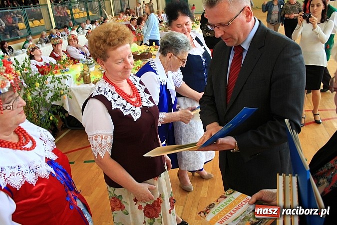 Zdjęcie w galerii na portalu naszraciborz.pl: Wielkanocne specjały na stołach w Kornowacu wiadomości z regionu