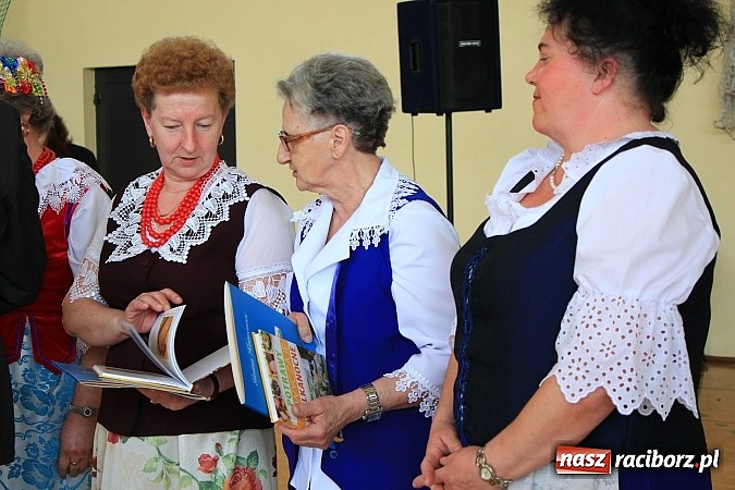 Zdjęcie w galerii na portalu naszraciborz.pl: Wielkanocne specjały na stołach w Kornowacu wiadomości z regionu