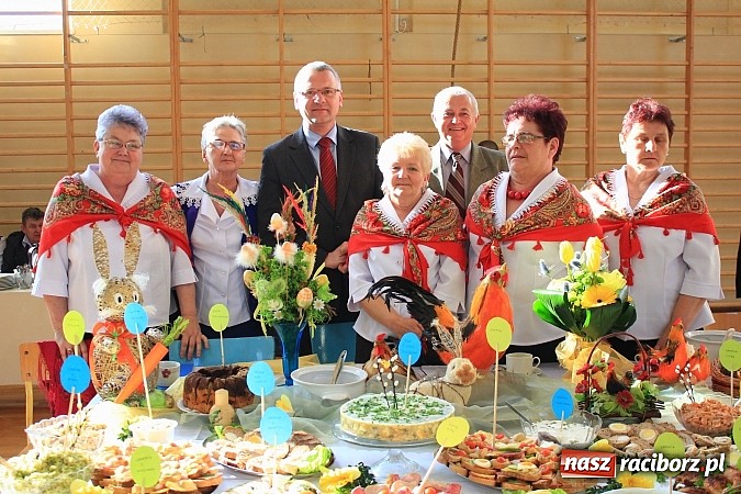 Zdjęcie w galerii na portalu naszraciborz.pl: Wielkanocne specjały na stołach w Kornowacu wiadomości z regionu